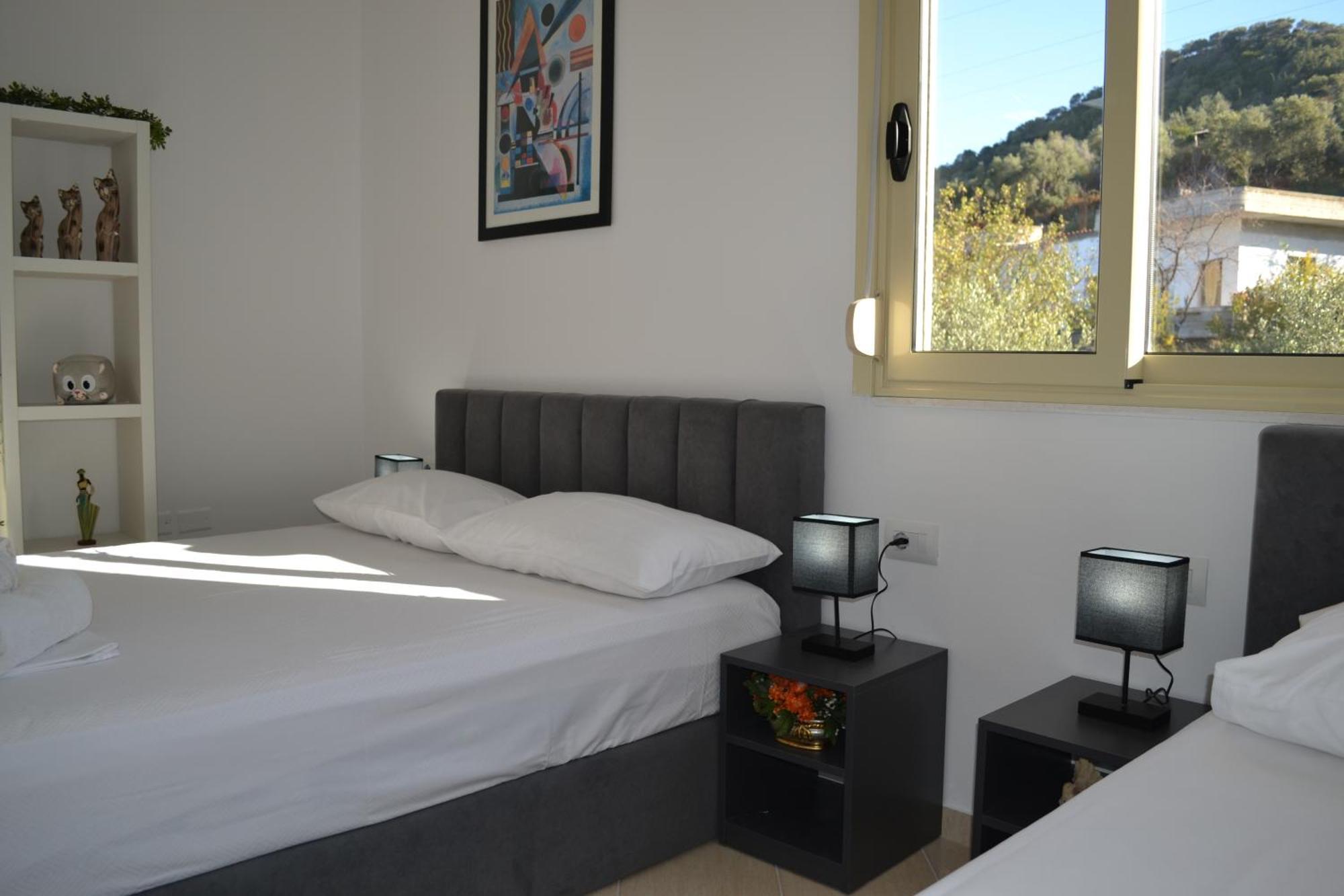 Seaview Gateway 2 Bedrooms Apartment & Garage Vlore Exterior photo