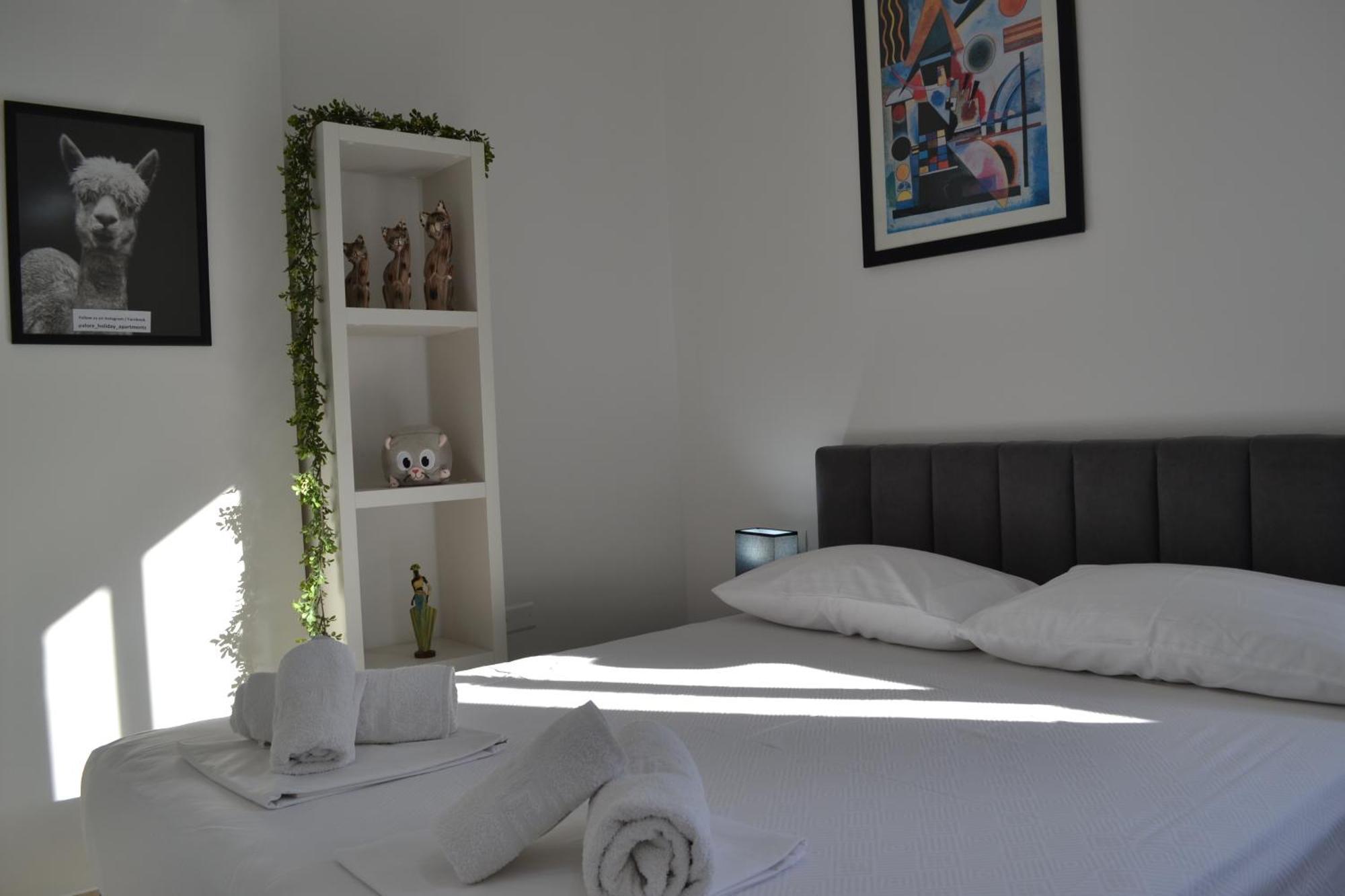Seaview Gateway 2 Bedrooms Apartment & Garage Vlore Exterior photo