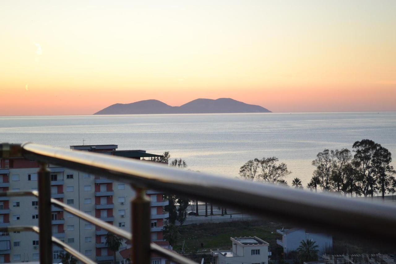 Seaview Gateway 2 Bedrooms Apartment & Garage Vlore Exterior photo